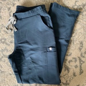 Dark Harbor Figs Yola